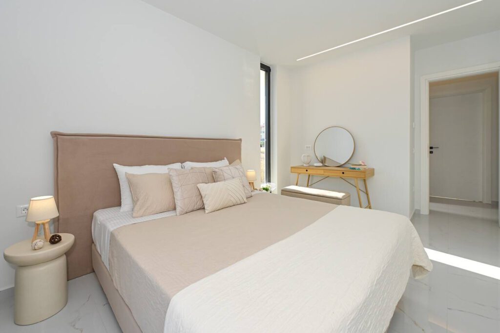 Bedroom 2 (1) of The Grand Deluxe Suite Heraklion Crete at KM Living